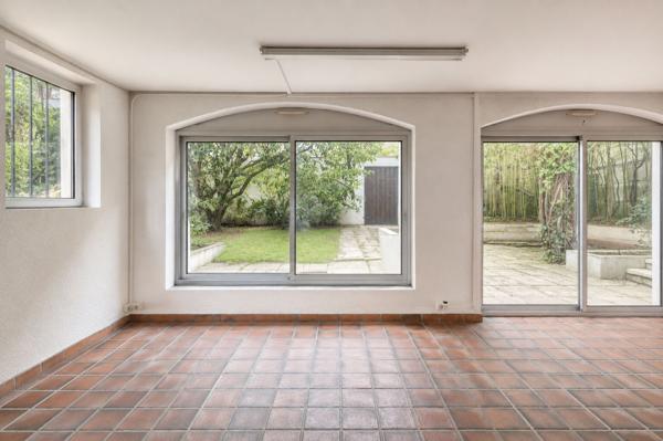 Maison Lavarenne 7 pièces 195 m² habitable / 245m² utile