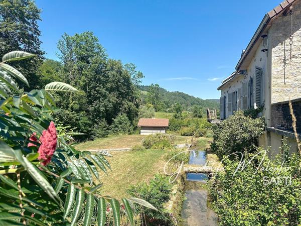 Magnifique maison en pierre à Salins-les-Bains