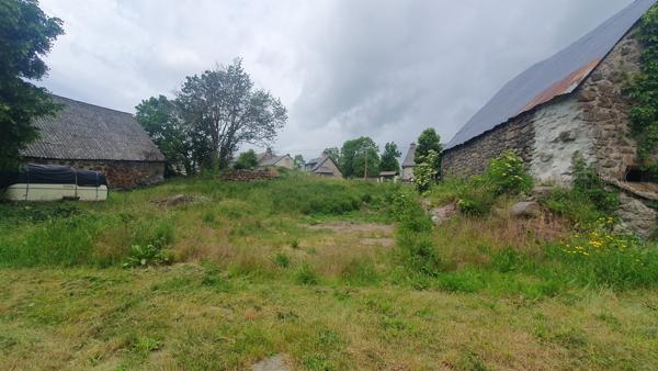Terrain constructible Chalinargues (15170)