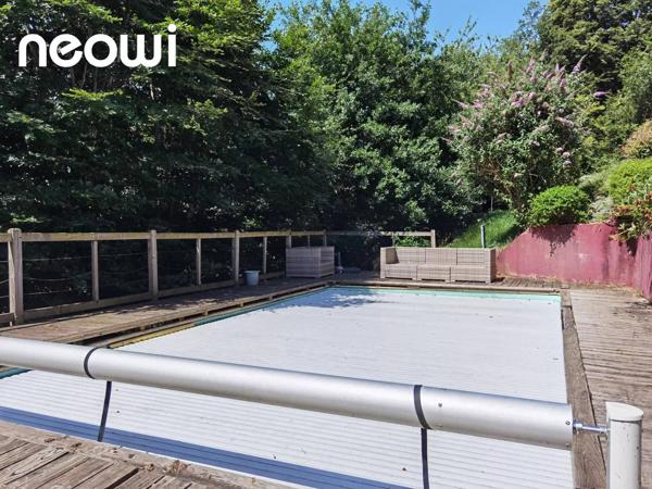 Maison T5 au CALME avec VUE DÉGAGÉE et PISCINE