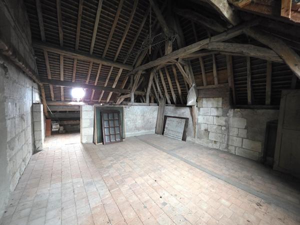 Propriété rurale, ses dépendances et ses terres agricoles