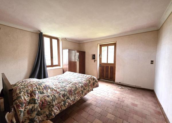 Propriété rurale, ses dépendances et ses terres agricoles