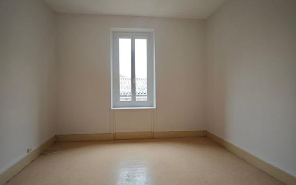 Maison à louer    3 pièces • 94 m2 Mazamet