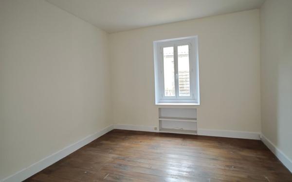 Maison à louer    3 pièces • 94 m2 Mazamet