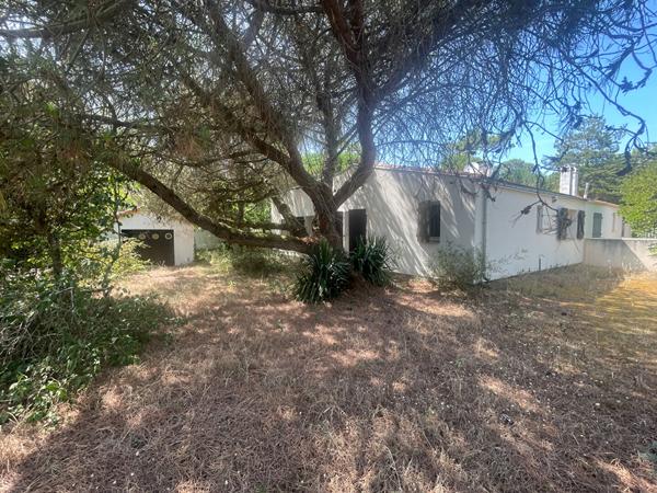 Maison à rafraîchir sur Saint-Georges-d'Oléron Quartier recherché de Domino À quelques pas de la plage