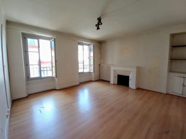 Spacieux appartement en centre-ville Tulle