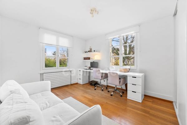 Maison à vendre 6 pièces DIVONNE LES BAINS (01) - garage, cave, buanderie, jardin