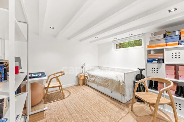 Maison à vendre 6 pièces DIVONNE LES BAINS (01) - garage, cave, buanderie, jardin