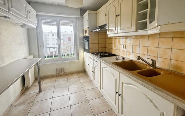 Appartement à louer    3 pièces •  Reims