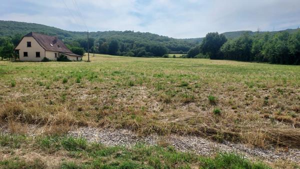 Terrain à vendre de 1 800,00 m² LANZAC (46)