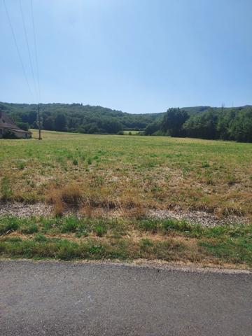 Terrain à vendre de 1 800,00 m² LANZAC (46)