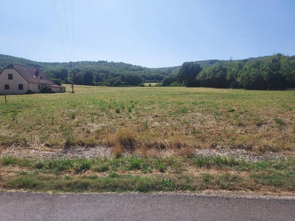 Terrain à vendre de 1 800,00 m² LANZAC (46)