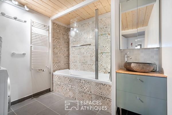 Appartement d’architecte au dernier étage avec balcon