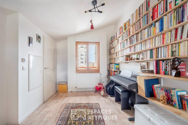 Appartement d’architecte au dernier étage avec balcon