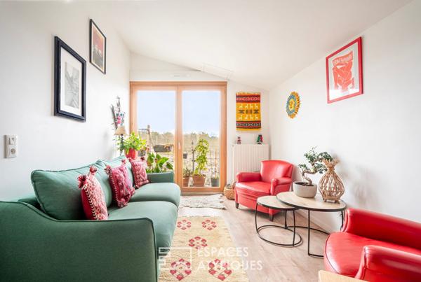 Appartement d’architecte au dernier étage avec balcon