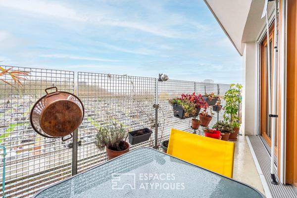 Appartement d’architecte au dernier étage avec balcon