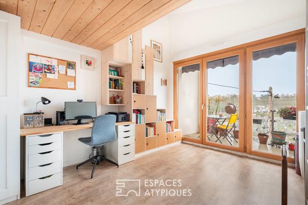 Appartement d’architecte au dernier étage avec balcon