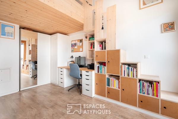 Appartement d’architecte au dernier étage avec balcon