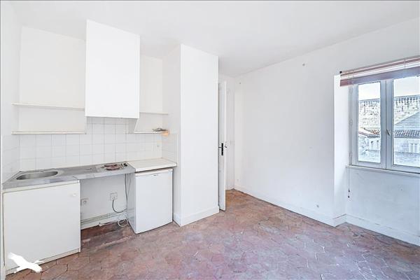 Appartement à vendre |  Bordeaux |  2 pièces | 96 m²