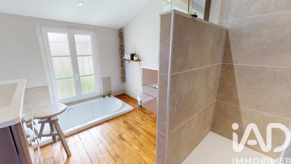 Maison à vendre 10 pièces 266 m² Cognac