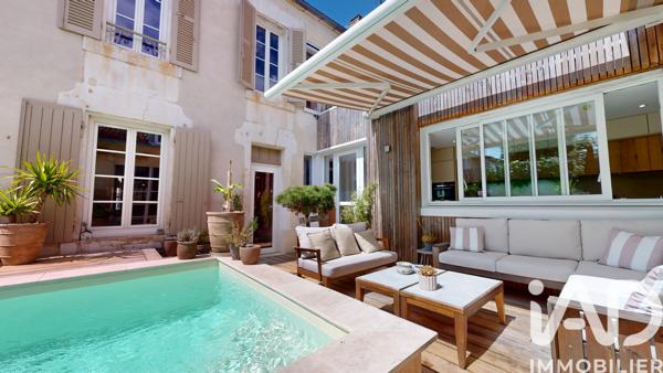 Maison à vendre 10 pièces 266 m² Cognac