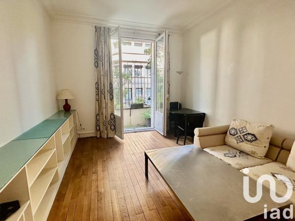 Location appartement 2 pièces 52 m² Paris 16