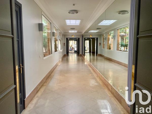 Location appartement 2 pièces 52 m² Paris 16