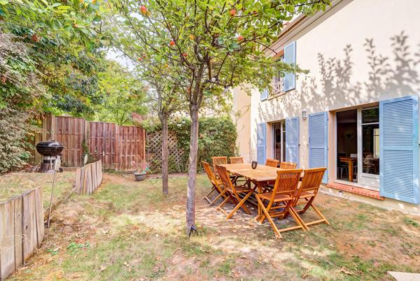 Maison familiale au calme, aux portes de Saint-Germain-en-Laye 170 m2 699 000 € **  - Référence  18830