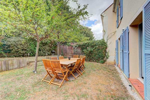 Maison familiale au calme, aux portes de Saint-Germain-en-Laye 170 m2 699 000 € **  - Référence  18830