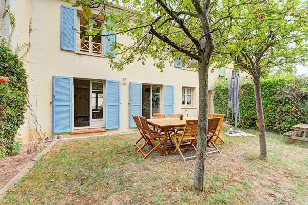 Maison familiale au calme, aux portes de Saint-Germain-en-Laye 170 m2 699 000 € **  - Référence  18830