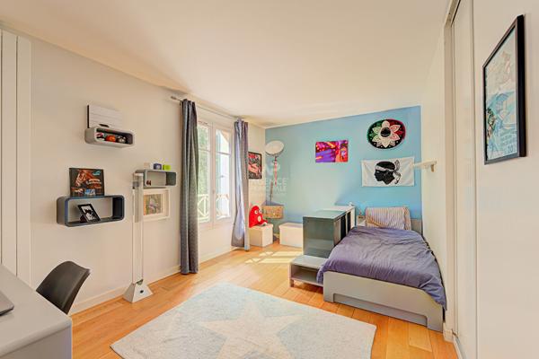 Maison familiale au calme, aux portes de Saint-Germain-en-Laye 170 m2 699 000 € **  - Référence  18830