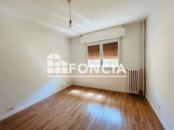 Location Appartement 4 pièces 79.6 m² - 57 RUE DU CAPITOLE Toulon 83000