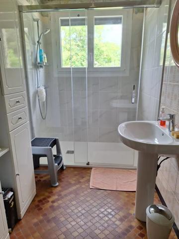 A VENDRE ELEGANTE DEMEURE FAMILIALE AVEC APPARTEMENT INDEPEN