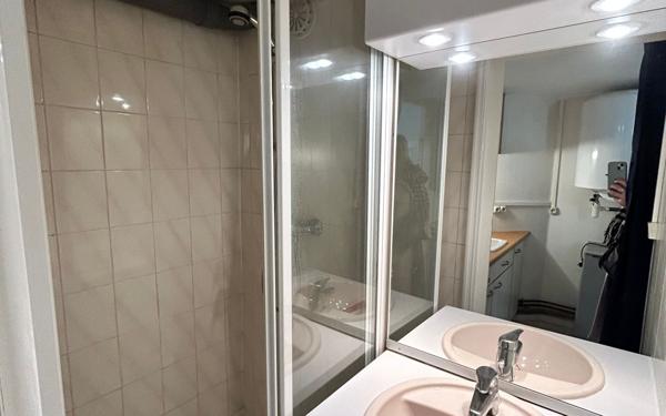 Appartement à vendre    1 pièce • 23,13 m2 Bordeaux