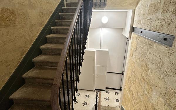 Appartement à vendre    1 pièce • 23,13 m2 Bordeaux