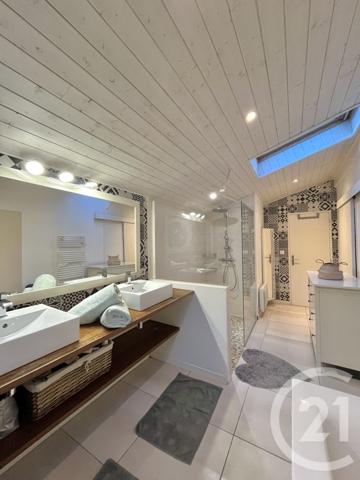 Maison à vendre  6 pièces - 184 m2 ARES - 33