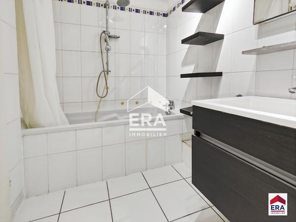 Appartement - 104 m² - 4 Chambres - Balcons - Parking privatif - Proche métro