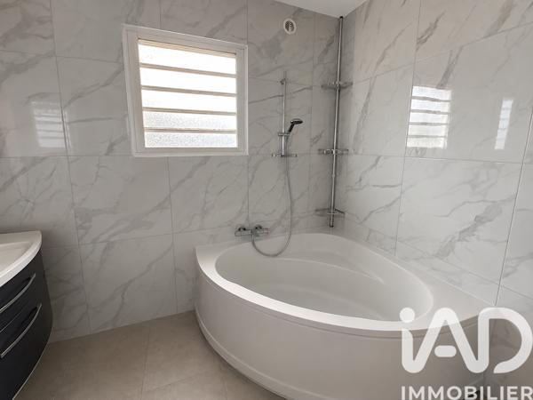 Maison à vendre 5 pièces 115 m² Sainte-Suzanne