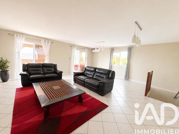 Maison à vendre 5 pièces 115 m² Sainte-Suzanne