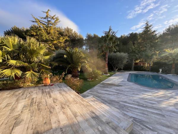 Roquevaire (13360) Gemenos Belle villa de plain pied avec piscine et maison secondaire