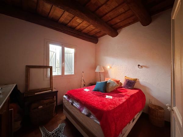 Roquevaire (13360) Gemenos Belle villa de plain pied avec piscine et maison secondaire