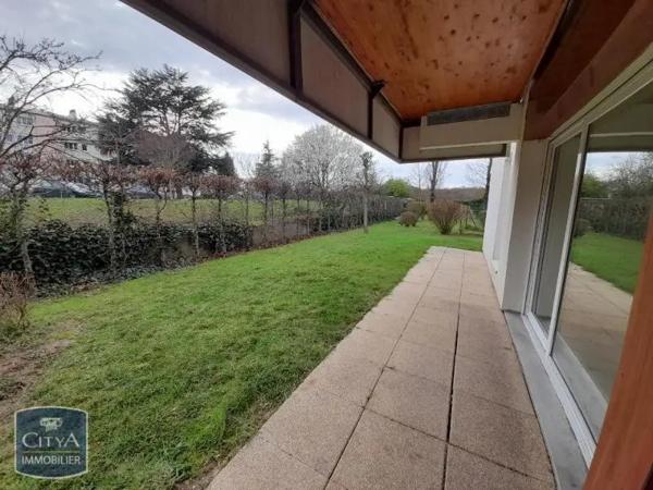 Appartement à louer 3 pièces 63.7m²