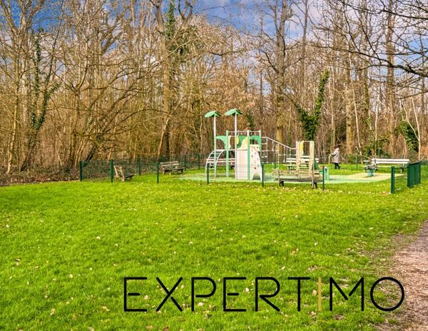 Vélizy-Villacoublay (78140) Appartement de 64.89m² à acheter à Viroflay