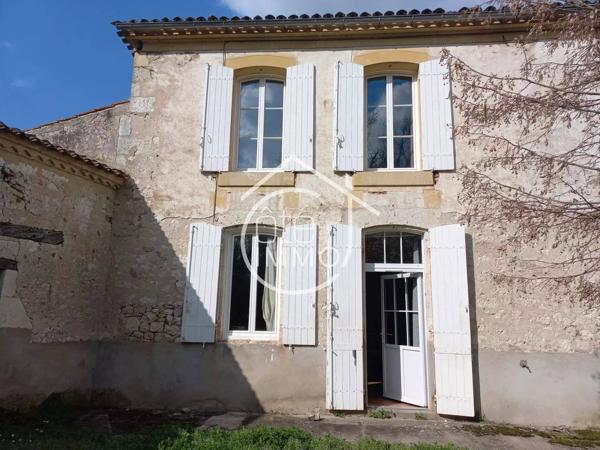 Port-Ste-Foy-et-Ponchapt : Maison en pierre, 3 chambres, dépendances