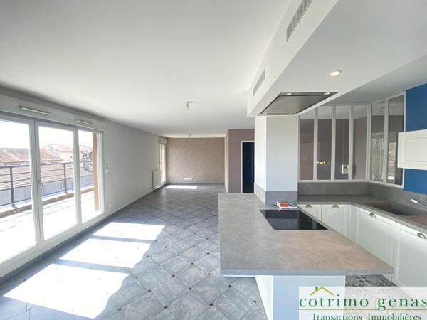GENAS 69740 Beau T4 de 100m² en toit terrasse+ garage