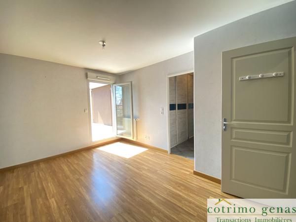 GENAS 69740 Beau T4 de 100m² en toit terrasse+ garage