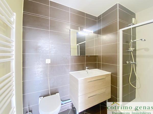 GENAS 69740 Beau T4 de 100m² en toit terrasse+ garage