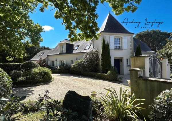 Villa d' architecte avec piscine
