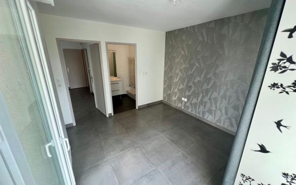 Appartement à vendre    4 pièces • 79 m2 Le Bourget