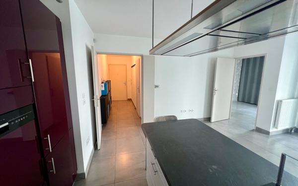 Appartement à vendre    4 pièces • 79 m2 Le Bourget